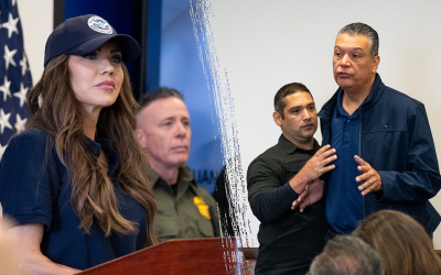 Conservatives drag California senator after he interrupts press conference